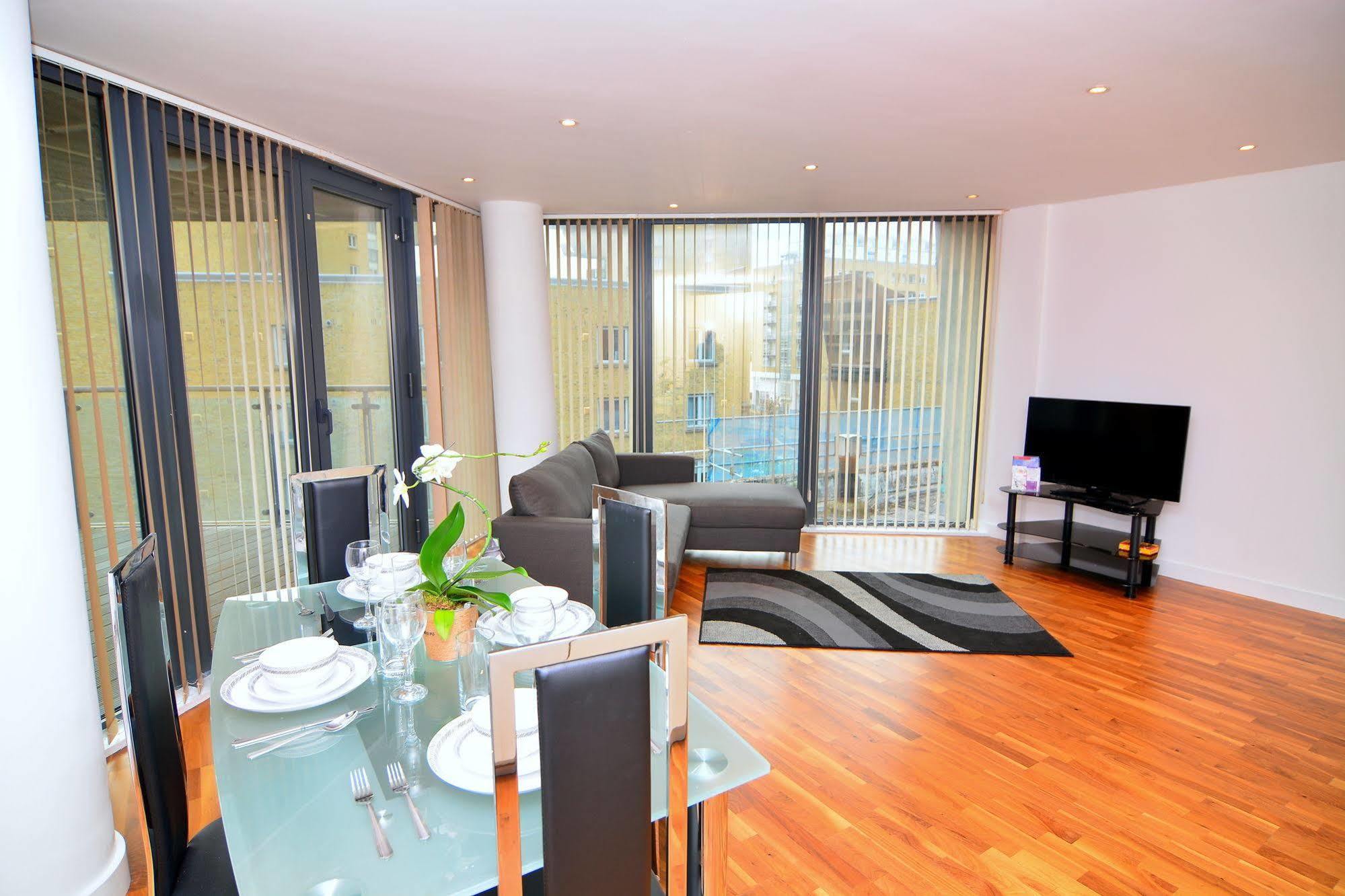 Apartment Wharf - Canary South London Eksteriør bilde