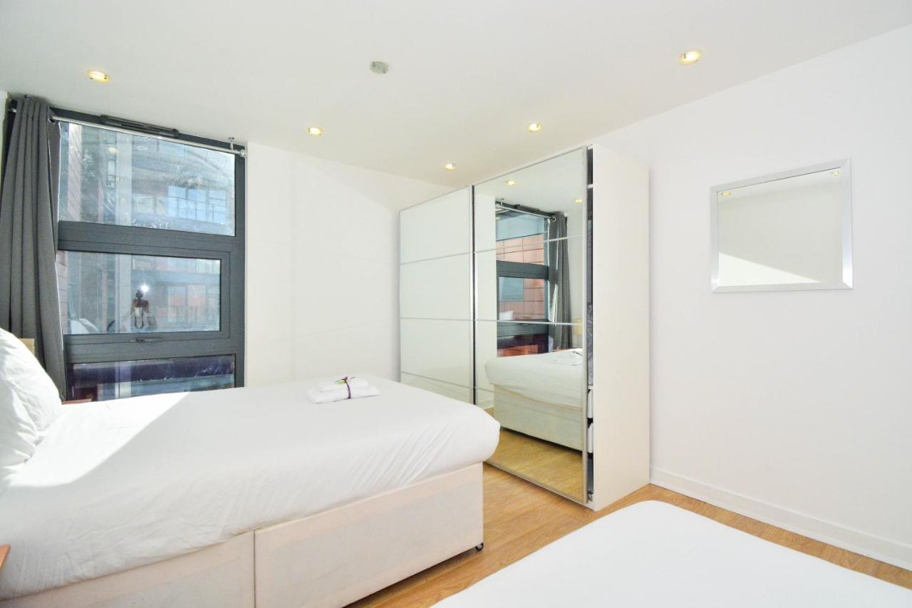 Apartment Wharf - Canary South London Eksteriør bilde
