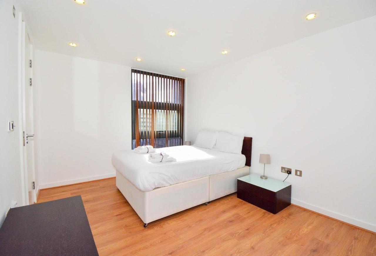 Apartment Wharf - Canary South London Eksteriør bilde